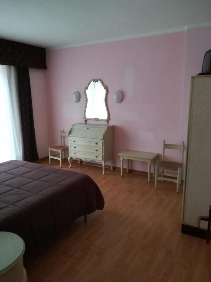 Royal Hotel Paolino 卡瓦雷诺 外观 照片