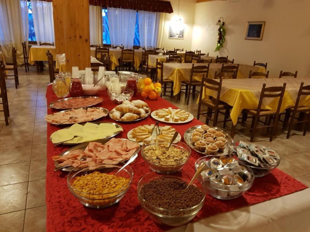Royal Hotel Paolino 卡瓦雷诺 外观 照片